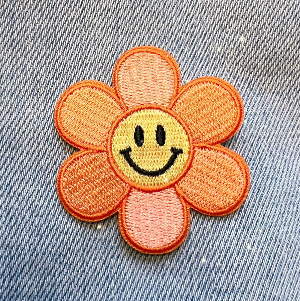 Smiley Daisy Patch