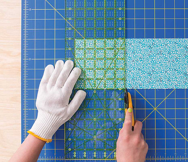 Quiltmaking for Beginners Handy Pocket Guide by Angela Walters