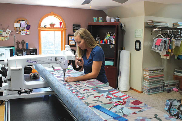 Quiltmaking for Beginners Handy Pocket Guide by Angela Walters