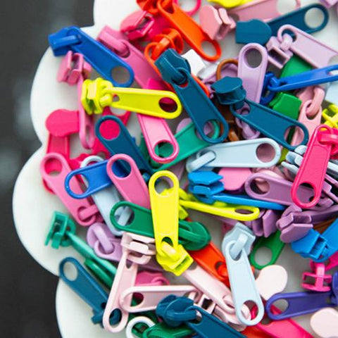 Zipper Pull sz5 12ct Assortment -- Stitch Supply