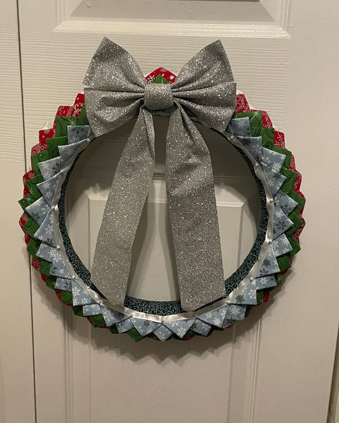 Folded Fabric Holiday Wreath Workshop