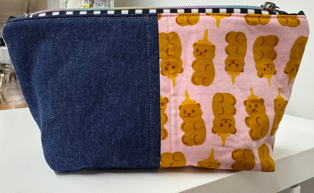 Advanced Beginner/Intermediate Bag Making Class --- Essential Zipper Pouch