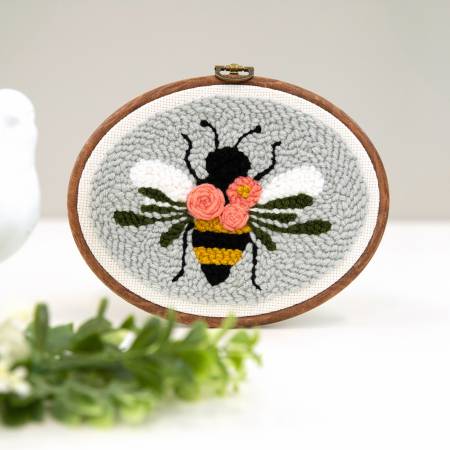 Punch Needle Embroidery Kit Bloomin Bee Faux Wood Oval Hoop -- Kimberbell