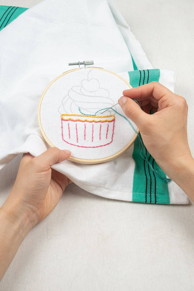 Everyday Embroidery for Modern Stitchers: 50 Iron-On Designs