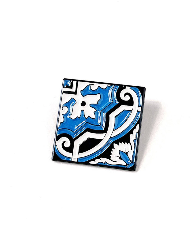 Needle Minder Portuguese Tile Magnet (enamel pin)