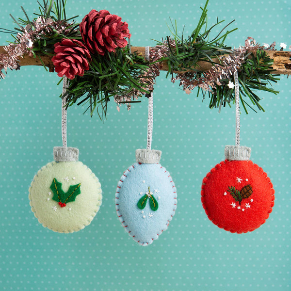 Christmas Baubles Felt Craft Kit | Christmas Craft Kit
