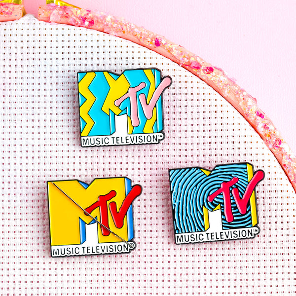 TV Needle Minder Magnet