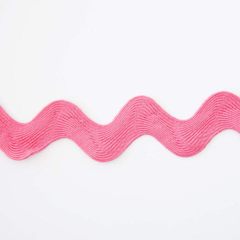Riley Blake Notions Jumbo Ric Rac Strawberry