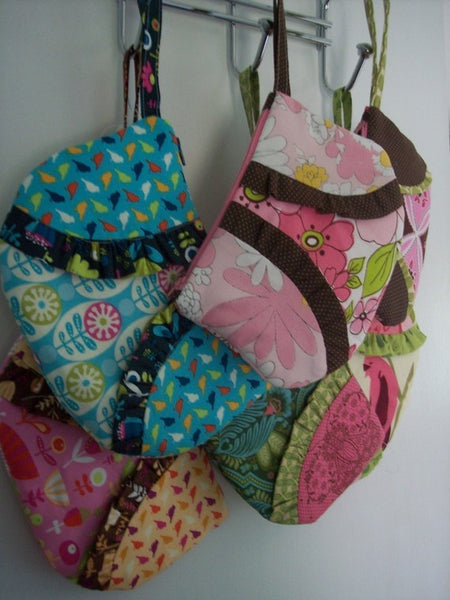 Ruffle Wristlet PDF Pattern